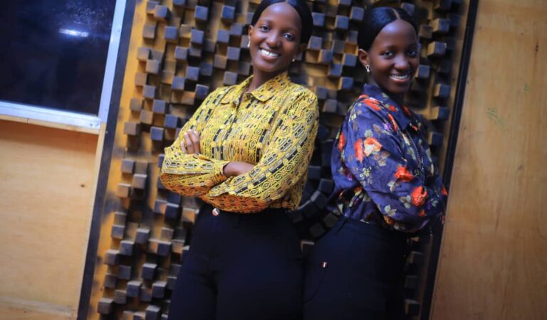 FRESHERS: Meet the Beautiful MUST Identical Twins Already Turning Heads FRESHERS: Meet the Beautiful MUST Identical Twins Already Turning Heads